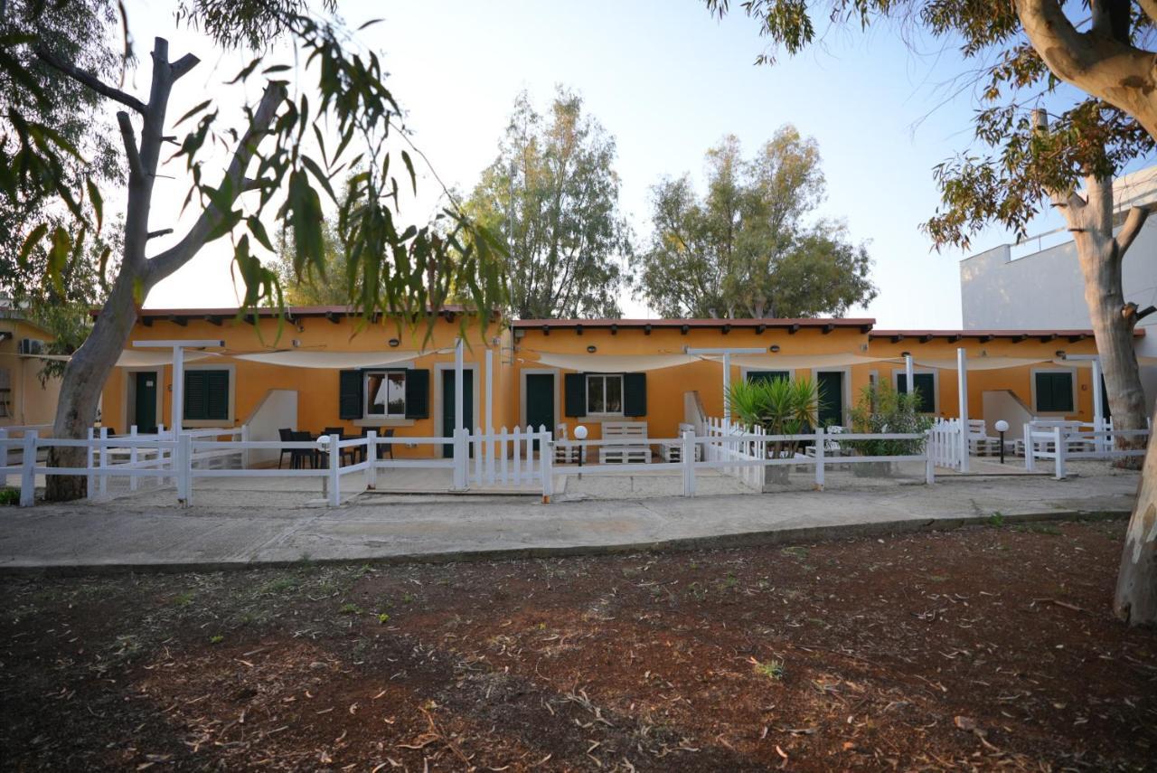 Keys Of Sicily - Bungalows Sul Mare Марина-ди-Модика Экстерьер фото
